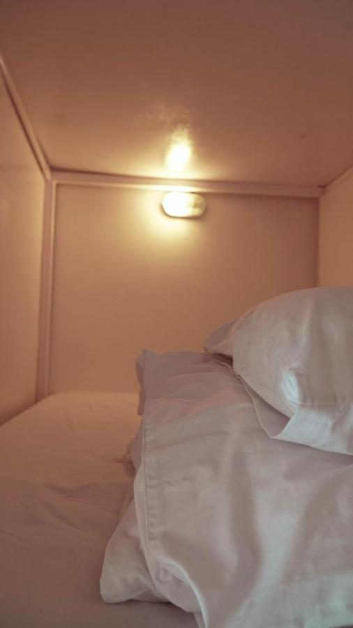 Indonesia Backpacker Hostels Kuta  외부 사진