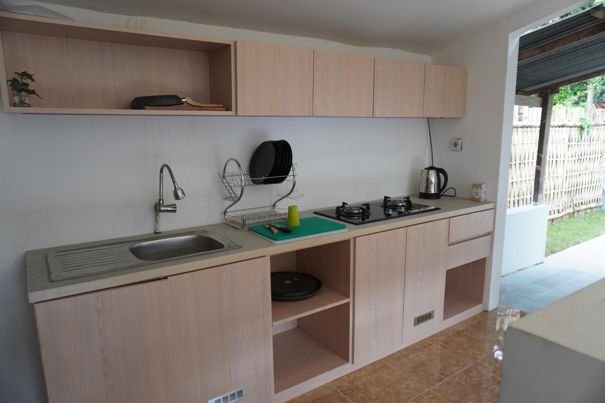 Indonesia Backpacker Hostels Kuta  외부 사진